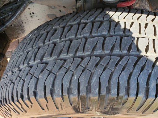 Right Front Tread.jpg