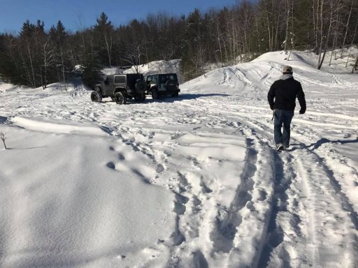 Jeep in the snow 3 .jpg