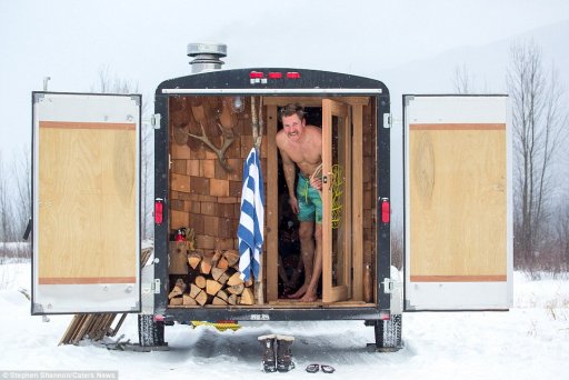 313A4AF200000578-3447717-Perhaps_the_coolest_sauna_on_wheels_is_this_portable_creation_by-a-10...jpg