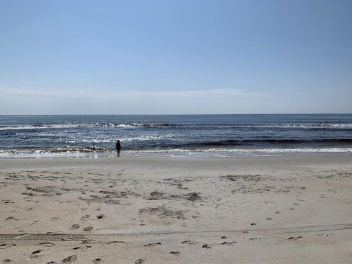 Beach1.jpg