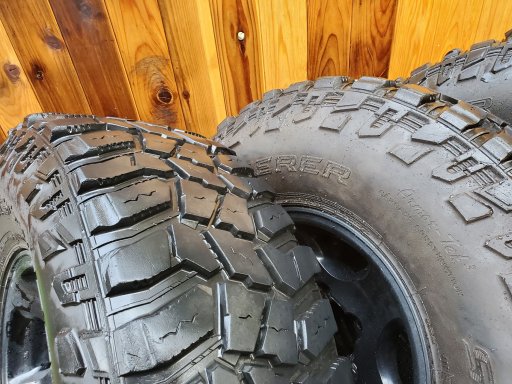 Tires 5x 3.jpg