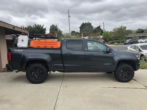 Bed RAck On the truck passangers side.jpeg