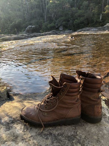 03 Courteney at Carrington Falls.JPG