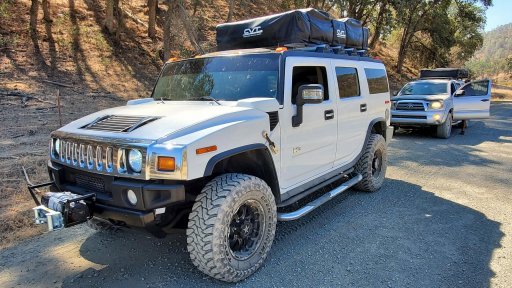 04 Hummer H2.jpg