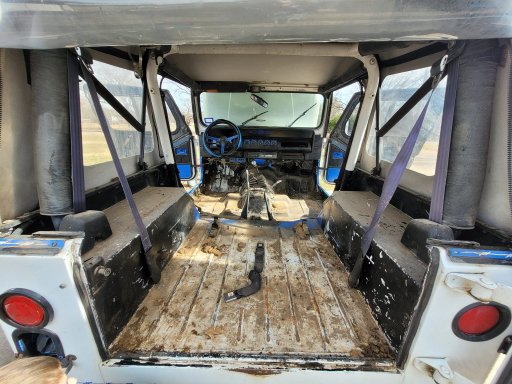 YJ INSIDE.jpg