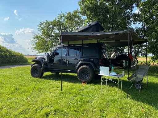 Rhonda-Awning.jpg