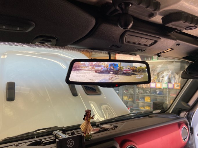 2020 Jeep JLU Rearview Mirror Camera.jpg