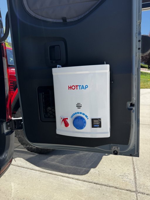 detail-joolca-hottap-v2-rear-shower.jpg detail-joolca-hottap-v2-rear-shower.jpg