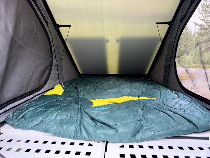 09_Sleeping_platform.jpg