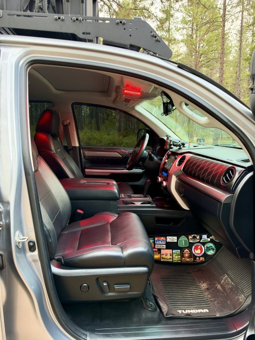 11_Passenger_seat.jpg