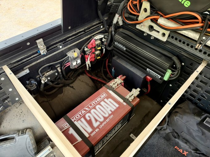 14_Battery_and_electrical.jpg