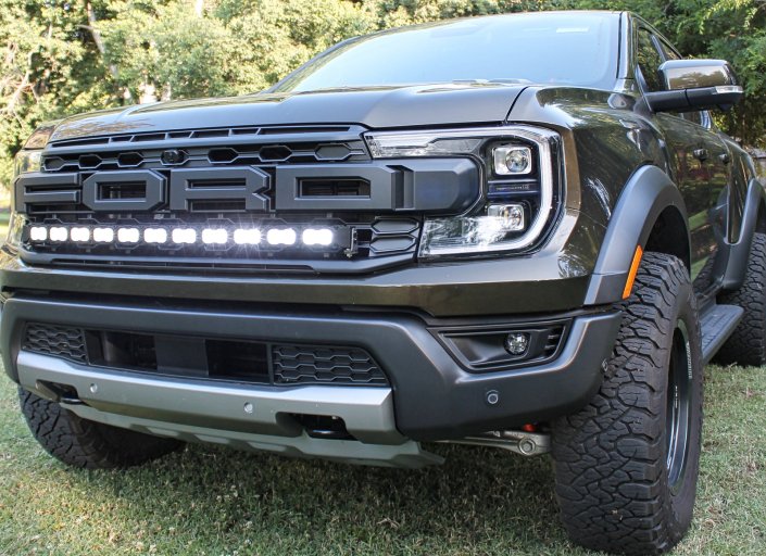 ranger-raptor-40-pro.jpg ranger-raptor-40-pro.jpg