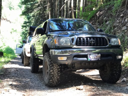 2004Tacoma Trail shot sideof truck.JPG