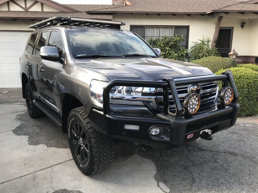 2018 Toyota Land Cruiser.jpeg