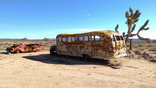 Mojave_Bus_2017.jpg