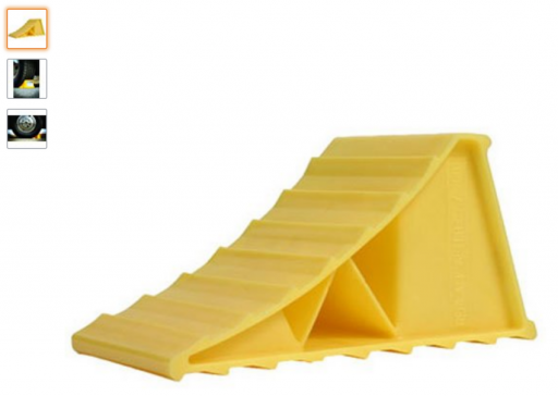 WheelChocks-Camco4412-yellowplastic.png