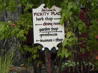 Pickity Place 1.jpg