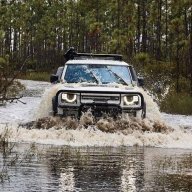 Defender SISU